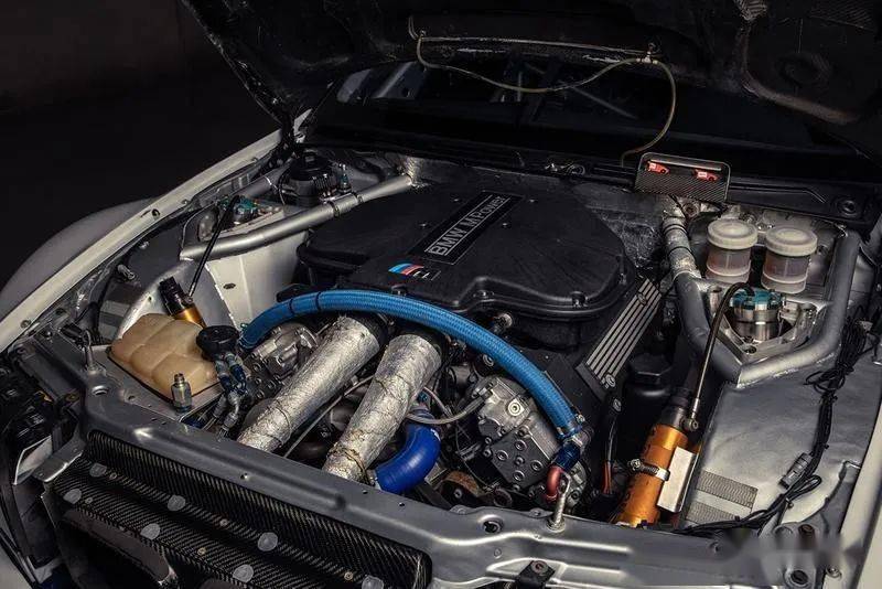 【极致侵略】全球唯一搭载v8引擎 bmw e46 m3 gtr车型正式登场