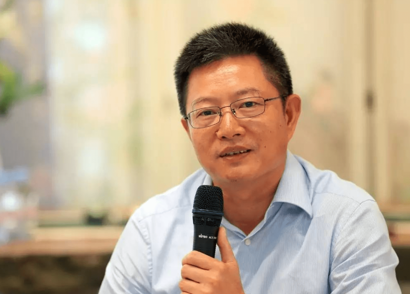 中国"内衣之王"出现:打造内衣上市龙头企业,身价58亿_张荣明