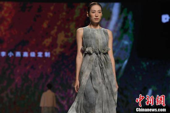 中国2021广东时装周-秋季在广州开幕