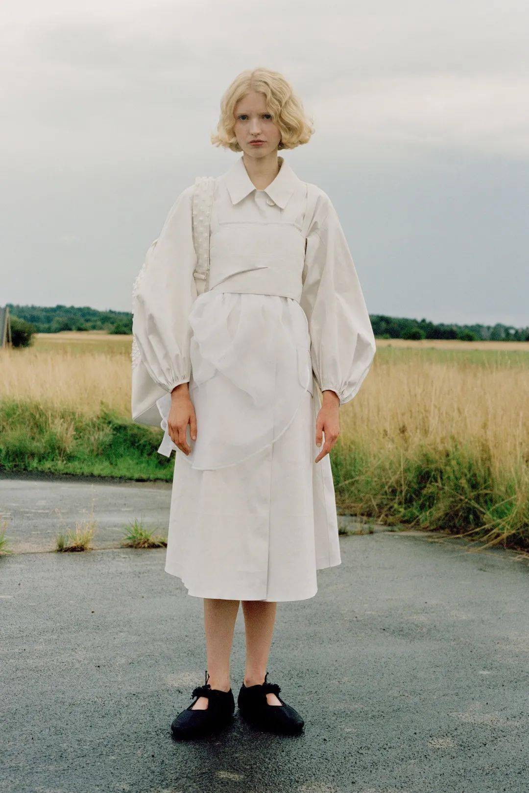 品牌 为「童话」找到合适的安放,来自北欧的浪漫!Cecilie Bahnsen将心跳融入到雨声、风声、吉他声中!