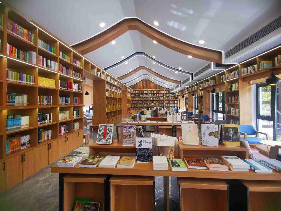 随着秋风,遇见高教东渠"杭州书屋"_书房