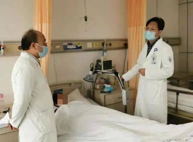 辛先生|好像身体被劈开一样疼！男子突发恶疾，医生摇头：他简直在玩命啊