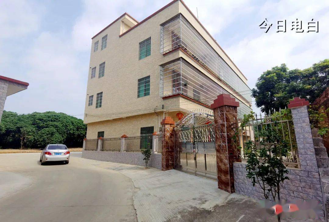 电白霞洞以外坡村围墙革命成了成功示范