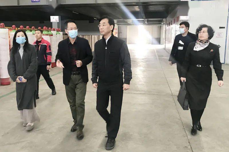 市人大常委会副主任杨学功走访调研包联服务企业