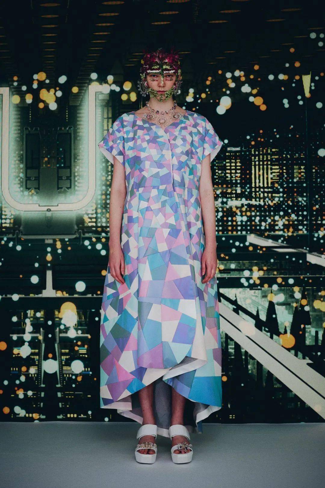 公众 科技感拉满的服装秀！日本三代设计师森永邦彦2022春夏系列发布！