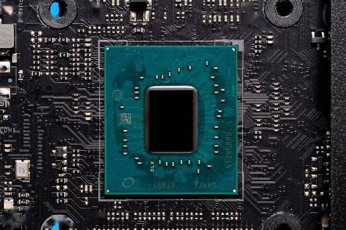 z690 pch芯片rog supremefx:alc4080音频芯片及savitech sv3h712放大