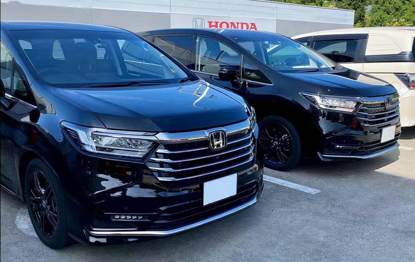 相比我们熟悉的新款丰田塞纳,以及别克gl8车型来说,本田奥德赛无论是