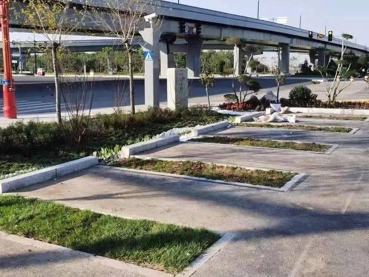 山西画报 | 长治首个海绵生态停车场来了~_绿化