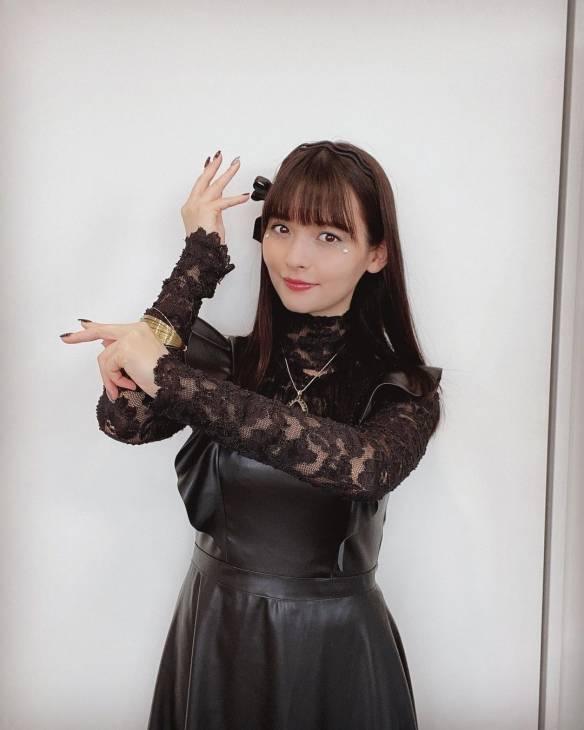 卡尔蜜拉人间体太a了美女声优上坂堇美照赏