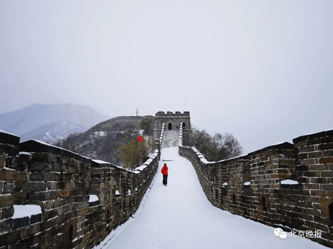 銀裝素裹格外壯麗司馬臺長城被大雪覆蓋今天早晨圖片來源:@氣象