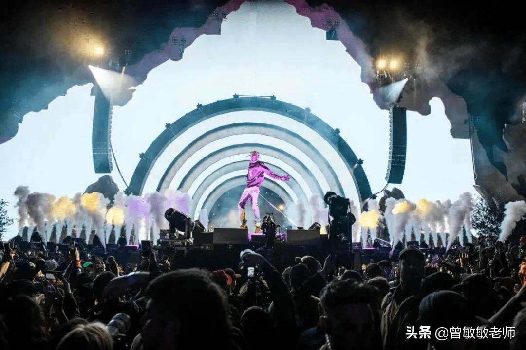 8死300多伤美国音乐节发生踩踏事件酿18年来最严重演出事故