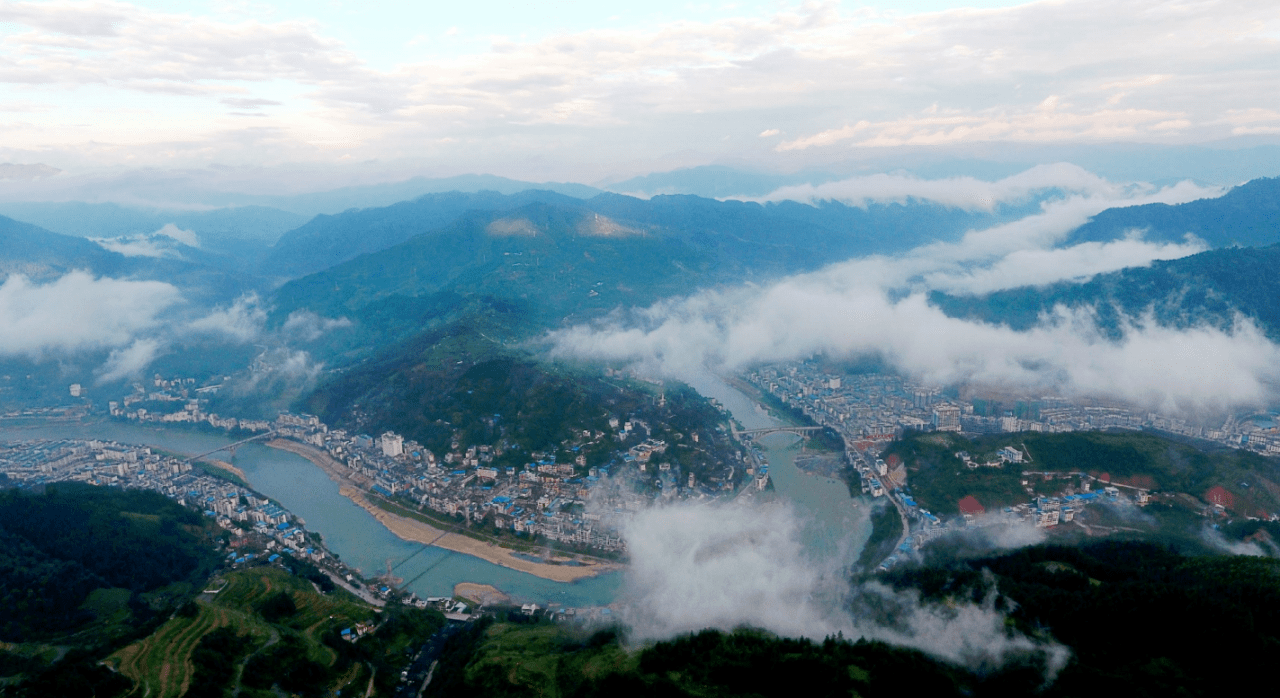 贵州河谷中的文明密码|都柳江畔的文明密码