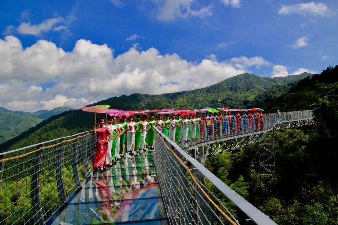 秋色美景任您開心打卡!天空之鏡,玻璃橋暢遊丫山全景區19.