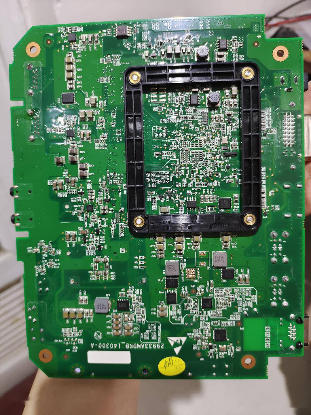 小黄鱼215元淘到全新小主机中兴ct340:超低功耗,就是这性能拉胯_主板