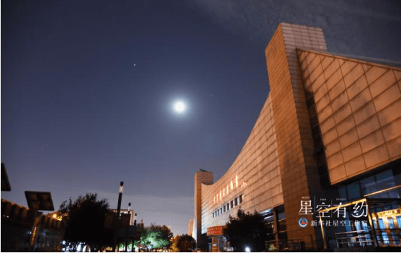 行星|星空有约｜“双11”天宇上演土木“双星伴月”