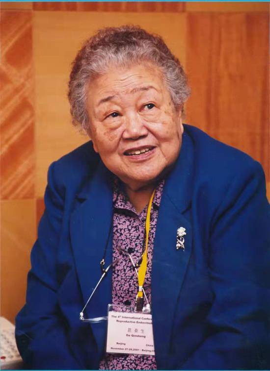 剂量|104岁的医生松开了手