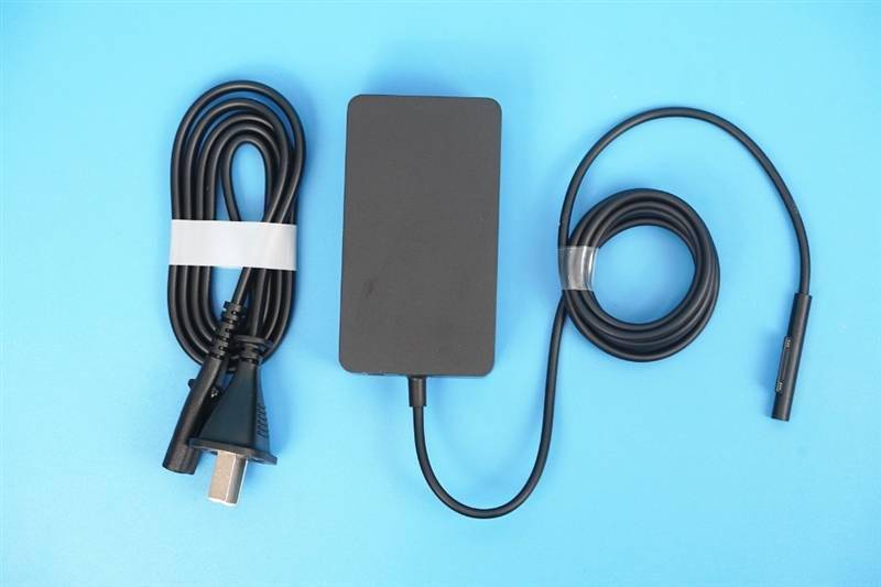 史上最高颜值！微软Surface Pro 8评测：秒变神笔马良