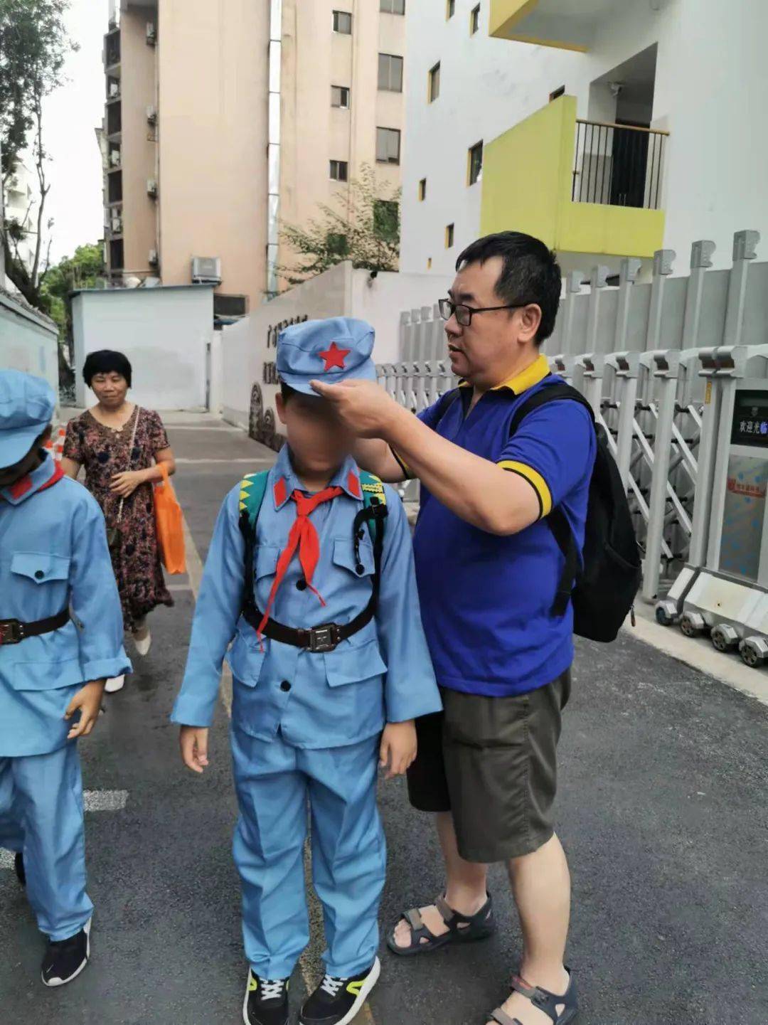 南宁这位民警,答应陪儿子参加活动,假已请好,可他却"爽约"了……_陈武