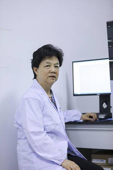 大连工业大学食品学院教授朱蓓薇