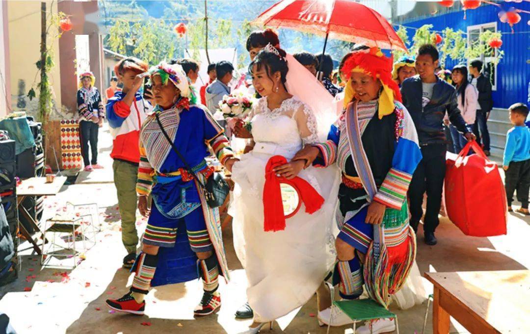 景颇族婚礼黄衣阿佤婚俗