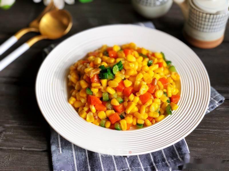 原料|救命!玉米这样做也太好吃了吧!香味扑鼻,出锅就被抢光