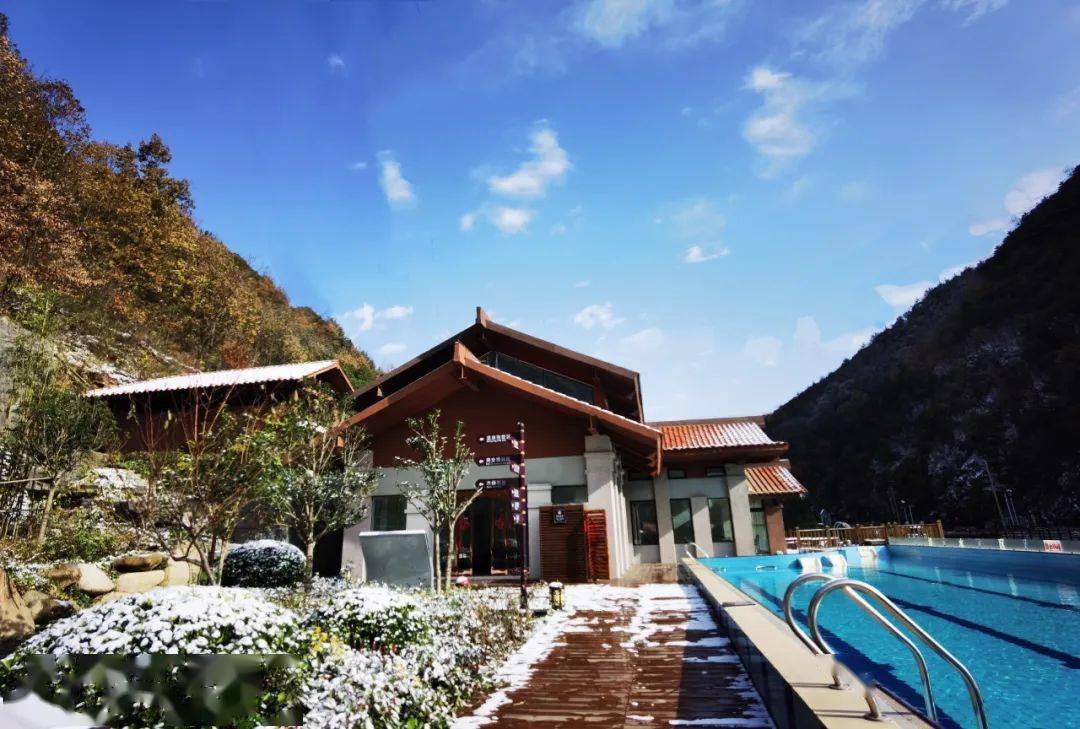 立冬飘雪来汤河温泉开启温暖冬天