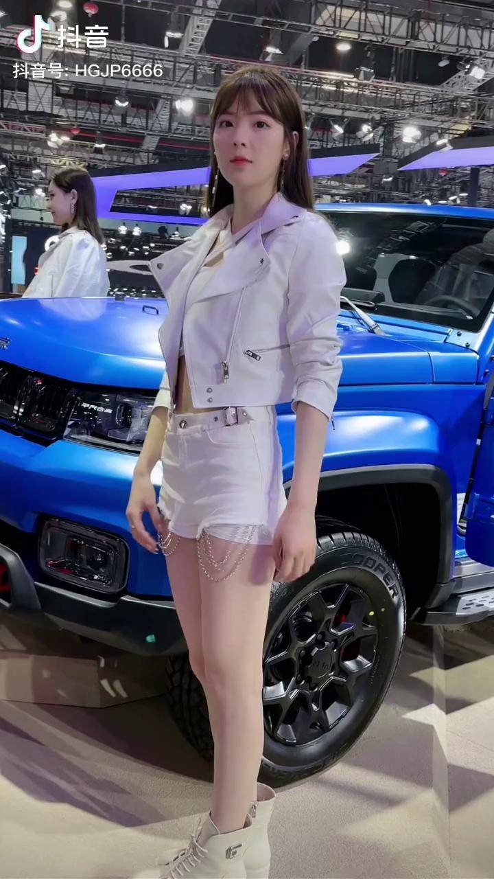 全网最治愈系的笑容豪哥车模之家