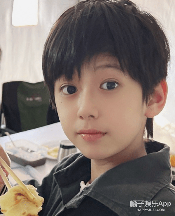 罗云熙张新成小时候长这样内娱颜值有救了00后弟弟杀疯了