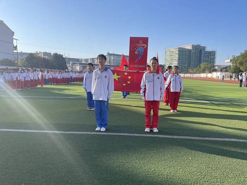 都昌万里中学举办第四届秋季运动会