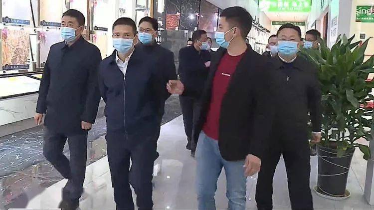 资阳市委书记蒋天宝莅临聚创建材调研鼓励企业做大做强