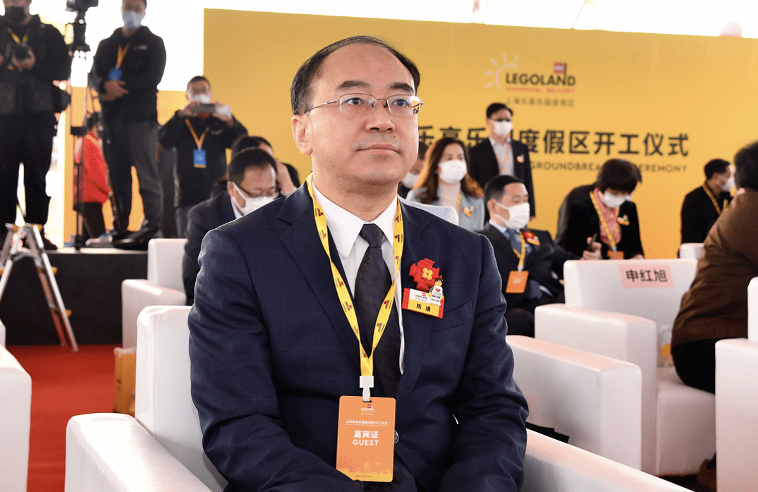 上海市副市长陈通出席开工仪式.