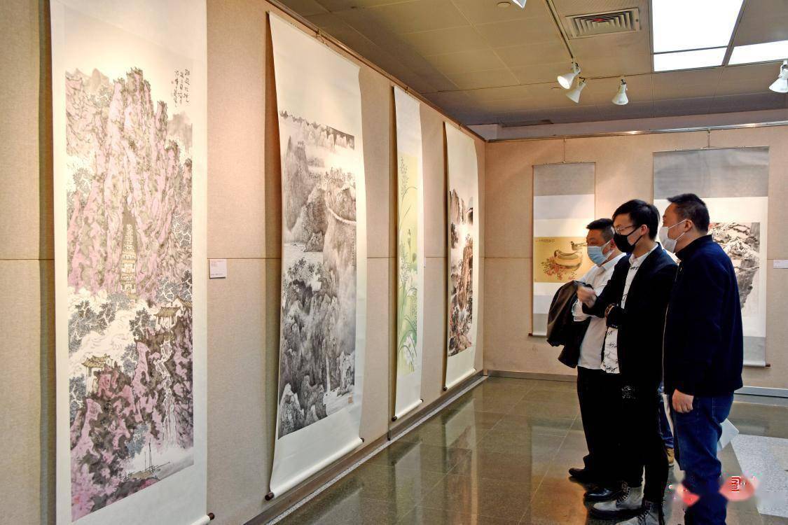 120件作品在上海图书馆展厅开幕 