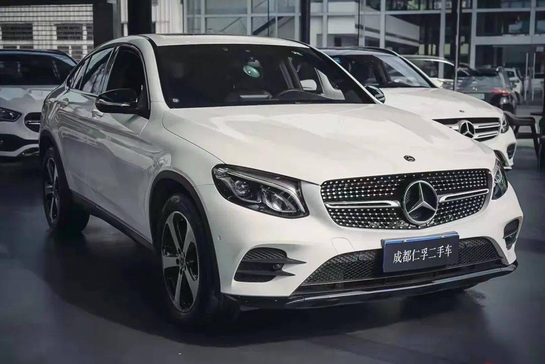 成都仁孚认证二手车glc200coupe