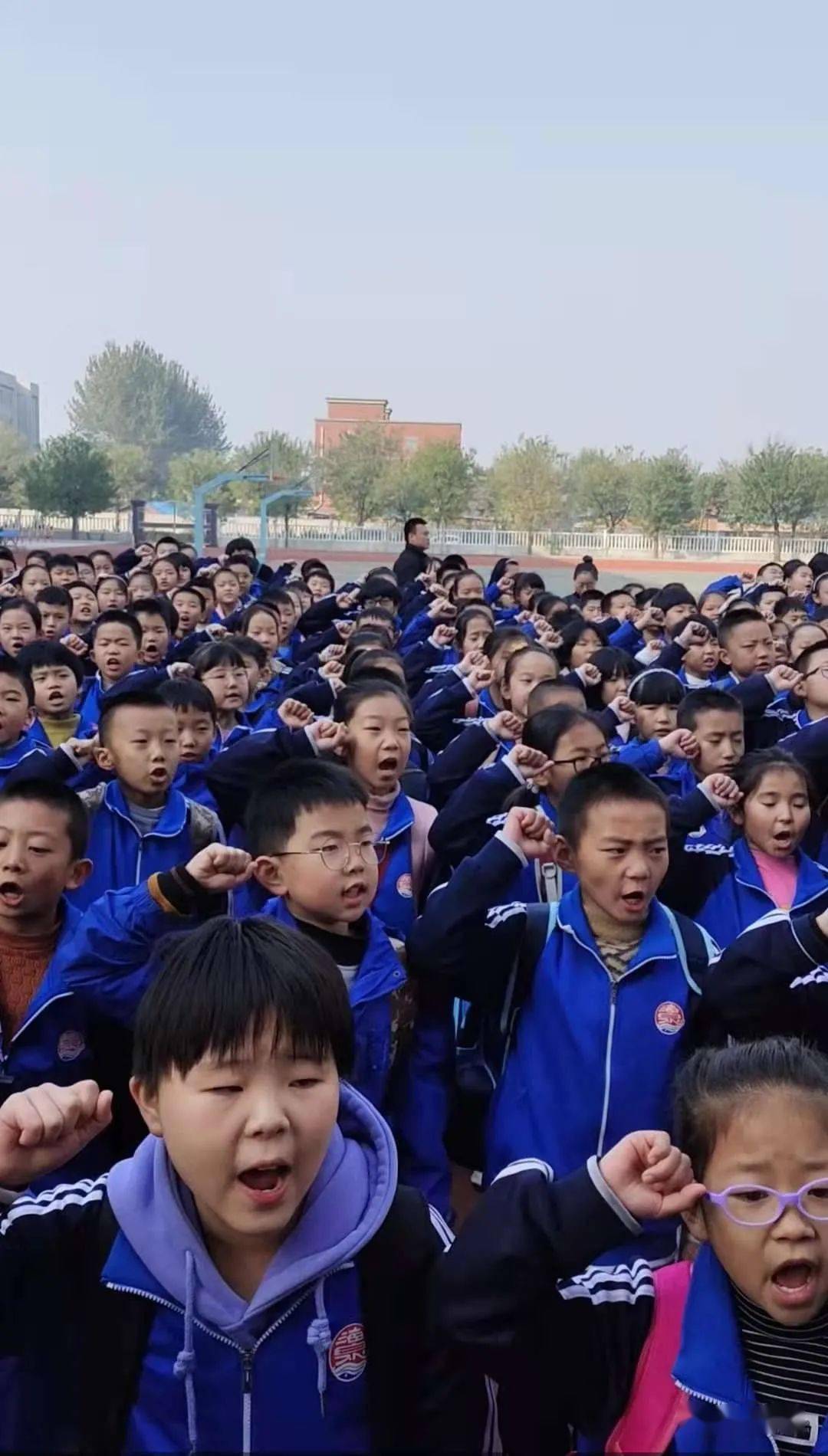 挑战自我踏梦前行海泉学校小学部首届远足活动