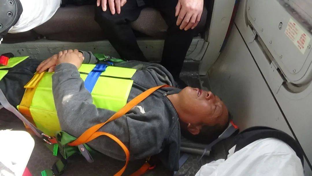 半个多小时 伤员从海上直达医院 东海救助局打通海上救援 最后一公里 应急