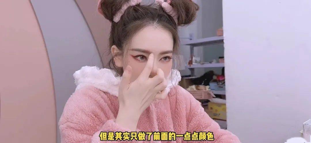 小狐狸戚薇玲娜贝儿灵感仿妆，你有被这只川沙妲己蛊到吗？