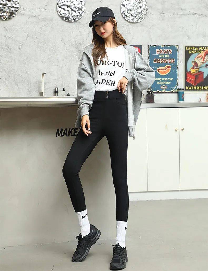 面料【992 | 分享】秋冬一条“小黑裤”，保暖百搭还显瘦，谁穿谁美！