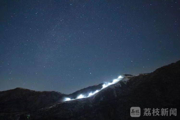 赛道|国家高山滑雪中心今起开始为冬奥会造雪