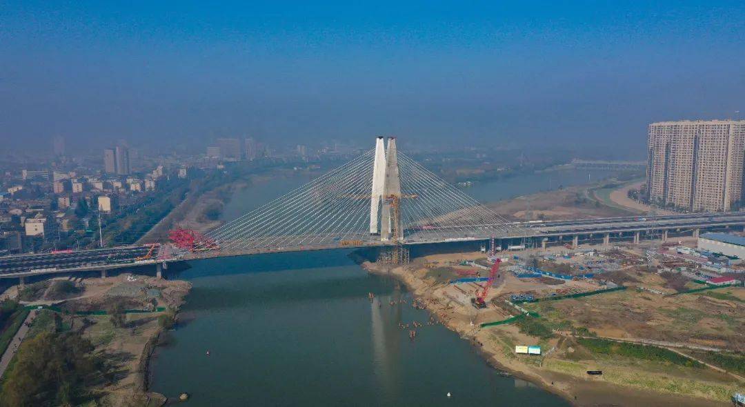 刚刚,阜裕大桥合龙!_施工