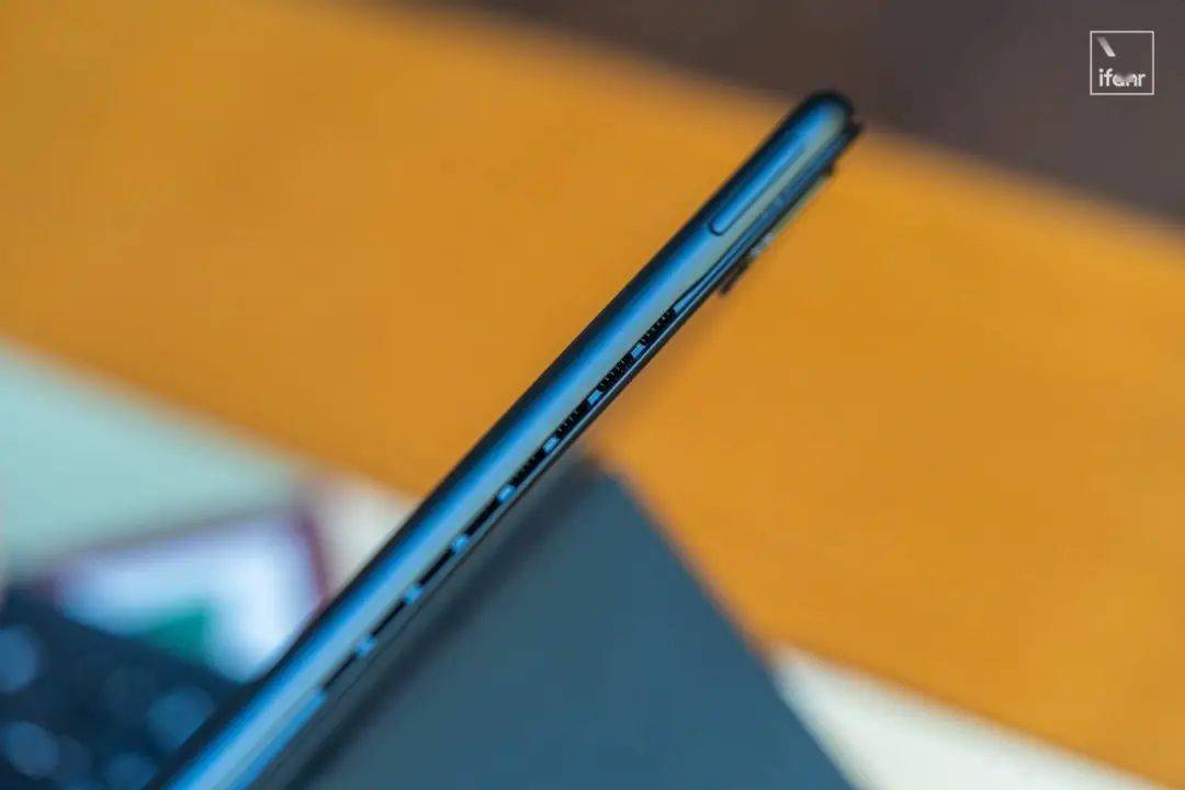 华为MateBook E 图赏：可变的形态，不变的可靠