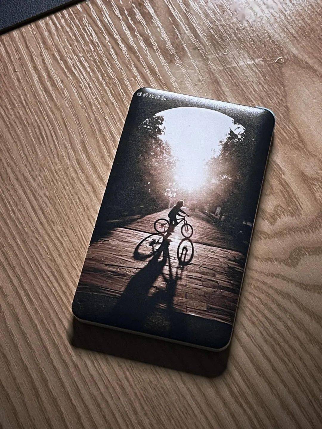 大家最近又入手了哪些有趣的手机周边配件？丨糖纸新鲜事 07