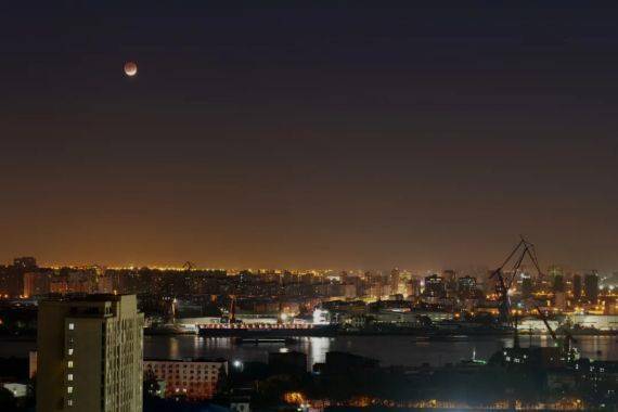 网上“升”明月 天涯共此“食”