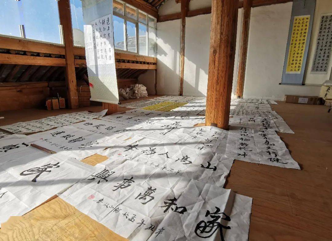 洱源|厉害啦！洱源这位77岁老奶奶写得一手“漂亮”书法