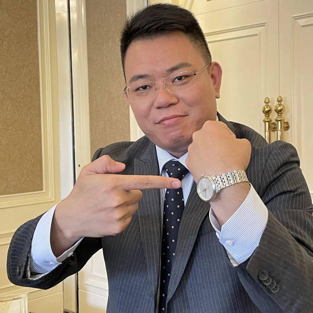 保佑您法考必过摸一摸孟献贵"神奇的手表"01明天考试主观题必过!