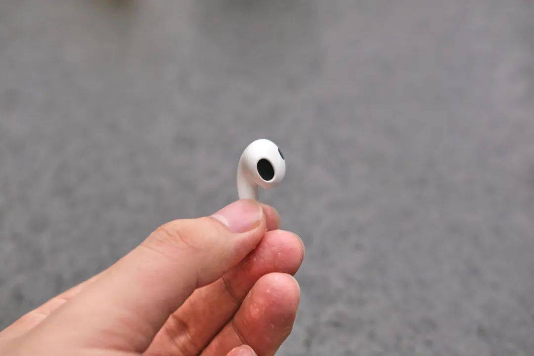 只卖一百多块钱的华强北 AirPods 3，体验到底怎么样？