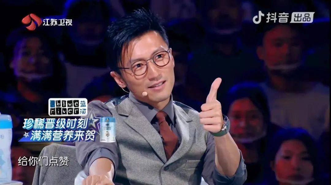 谢霆锋代言蓝河高端绵羊奶粉追求极致增速1502再上德勤榜单