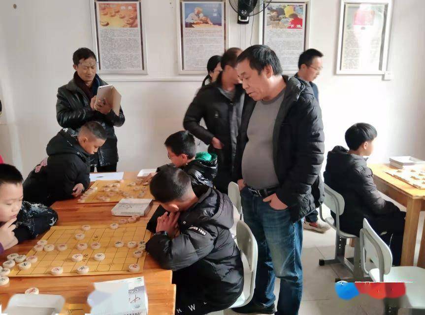 荷田乡|隆回县荷田乡中心学校举行象棋比赛