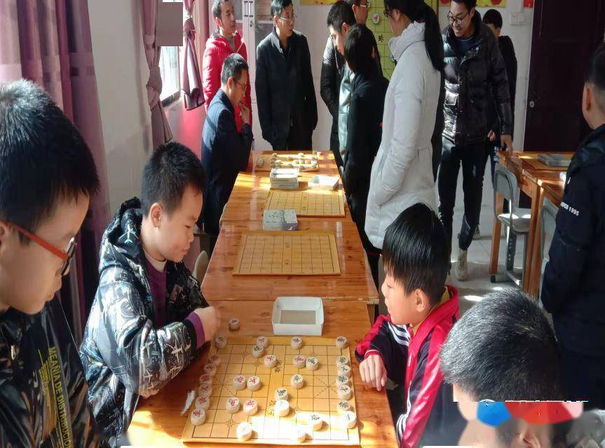 荷田乡|隆回县荷田乡中心学校举行象棋比赛