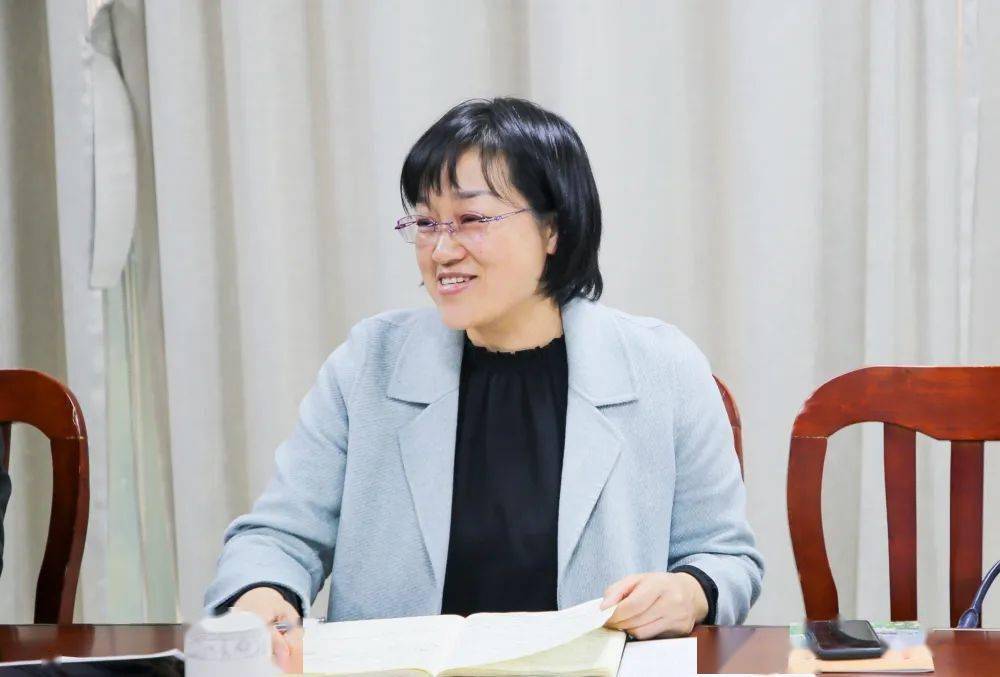 平湖市副市长胡泓恬来新仓调研经济发展情况_钟丽芳