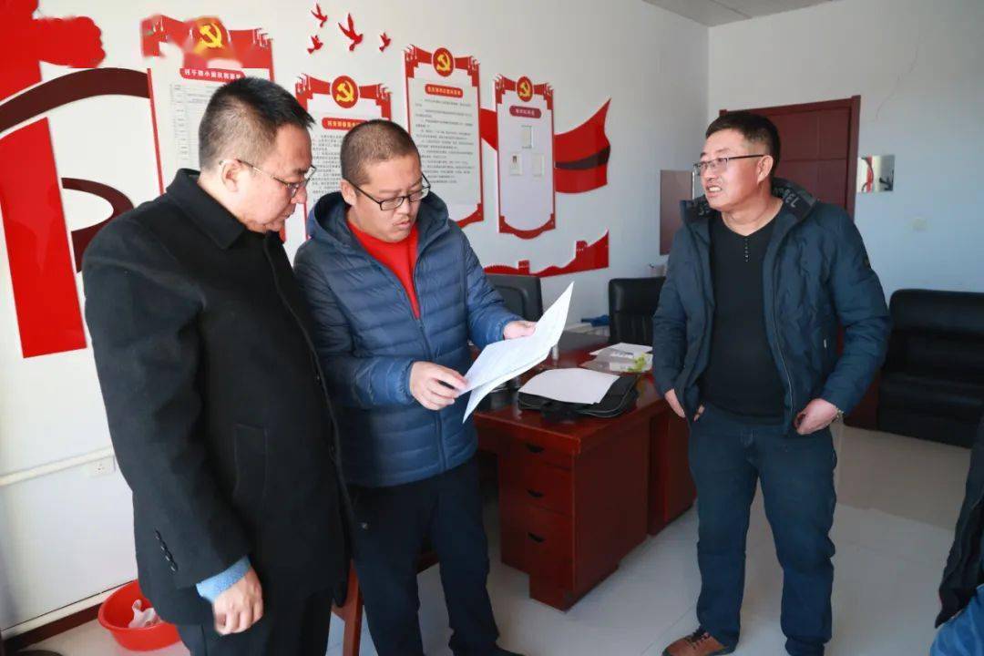 旗委常委纪委书记监委代主任屈宁到基层调研